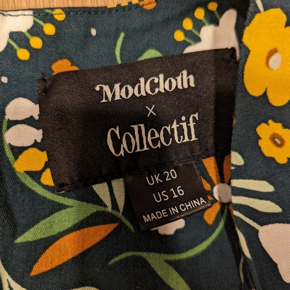 Floral Romper - Deep Green - Picture 7 of 7